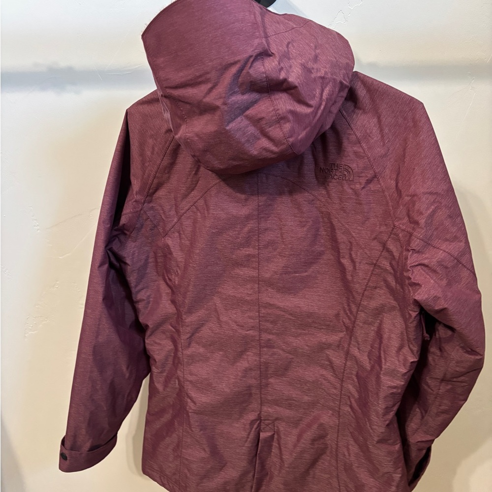 The North Face Maroon Insulated Ski Jacket - Picture 2 of 7
